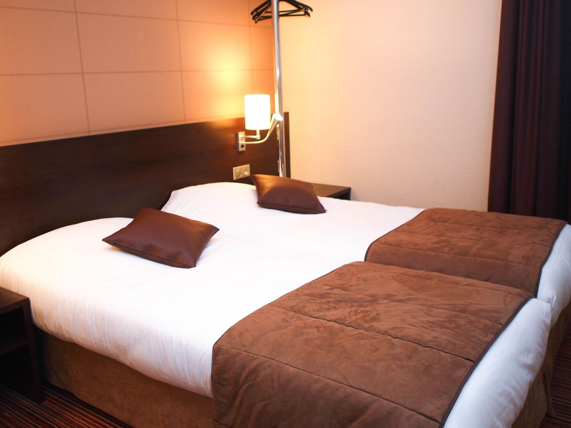 Hotel Inn Design Resto Novo Le Mans Arnage Bagian luar foto