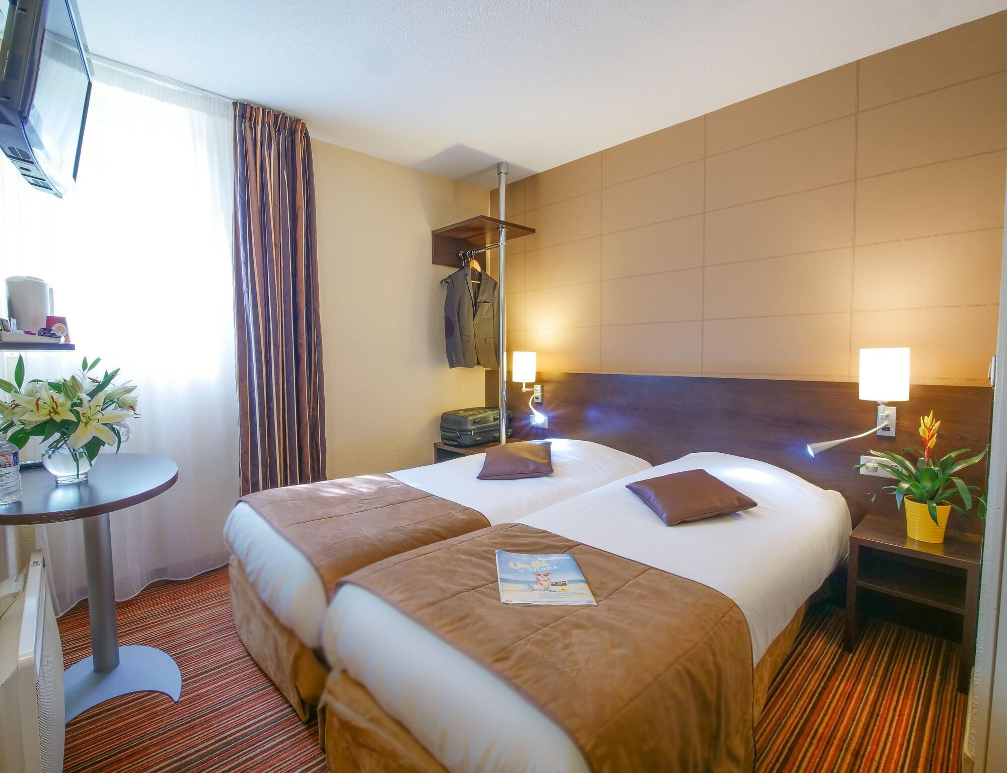 Hotel Inn Design Resto Novo Le Mans Arnage Bagian luar foto